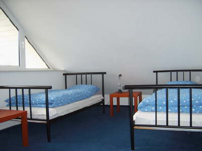Schlafzimmer 2